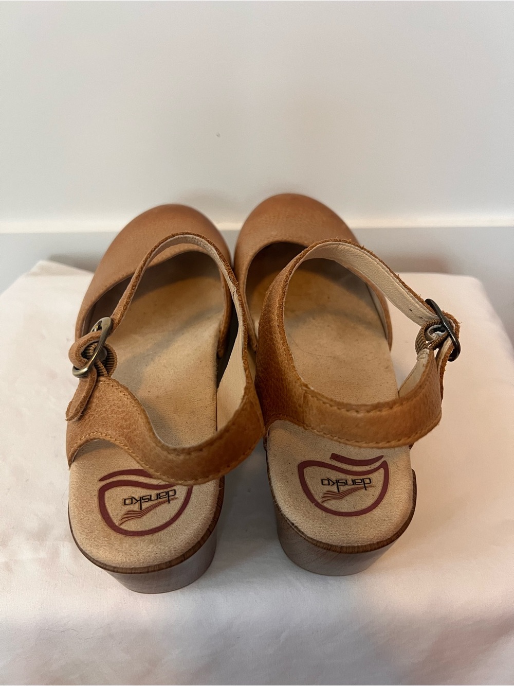 Dansko Women’s Tan Leather Closed-Toe Clog Mules with Ankle Strap - Picture 3 of 6